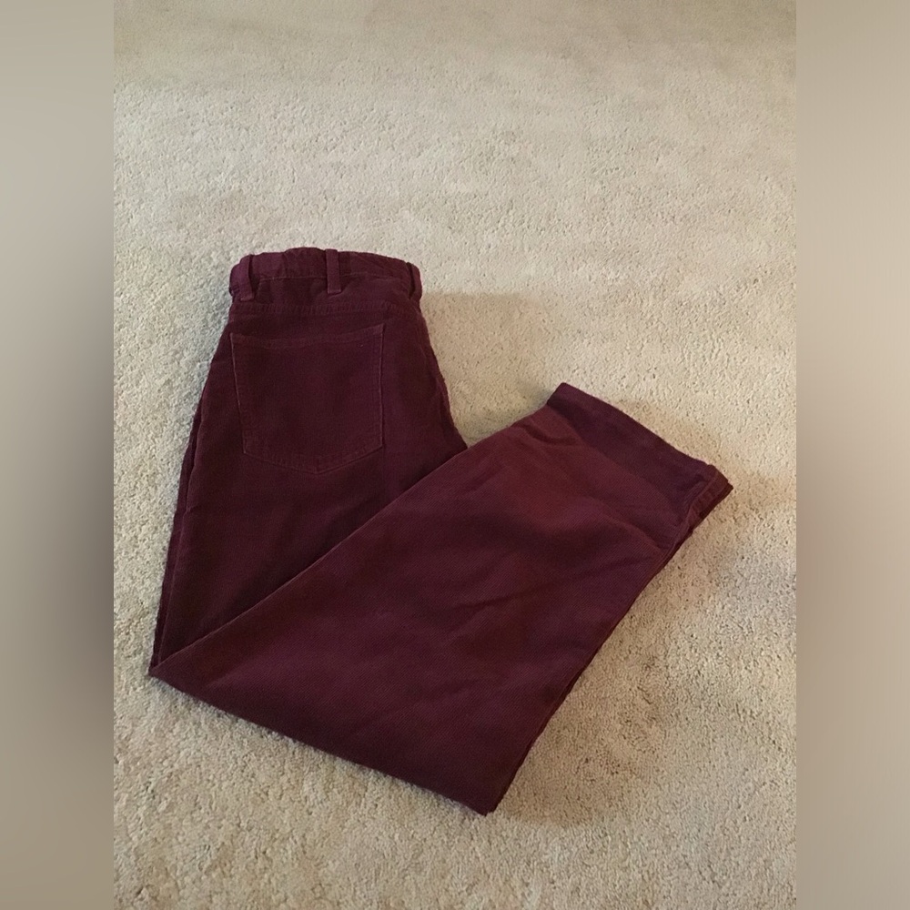 SOLD !!!  NWT Lands’ End Men’s 34x30 Burgundy Corduroy Traditional Fit - Picture 2 of 3